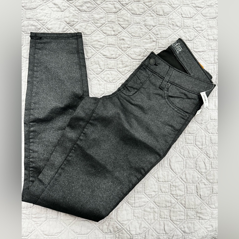 NWT Old Navy Rockstar style Shimmer pant